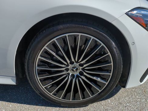 Used 2025 Mercedes-Benz CLE 300 4MATIC Cabriolet image 11