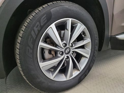 Used 2020 Hyundai Santa Fe SEL w/ Convenience + Premium Package image 31