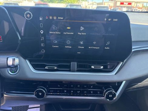 Used 2026 Chevrolet Equinox LT w/ Convenience Package II FWD image 28