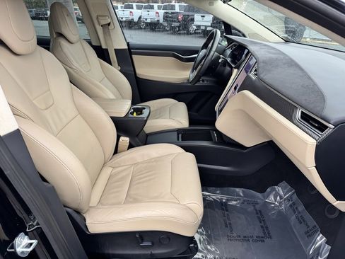 Used 2017 Tesla Model X 75D image 27