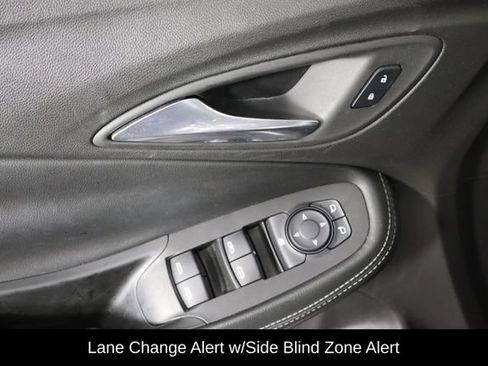 Used 2022 Buick Encore GX Select w/ Sport Touring Package FWD image 20