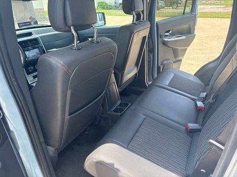 Used 2012 Jeep Liberty Arctic AWD/4WD image 11