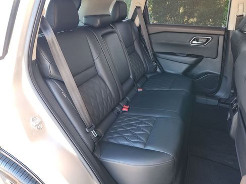 Certified 2022 Nissan Rogue Platinum w/ Head-Up Display Package image 14