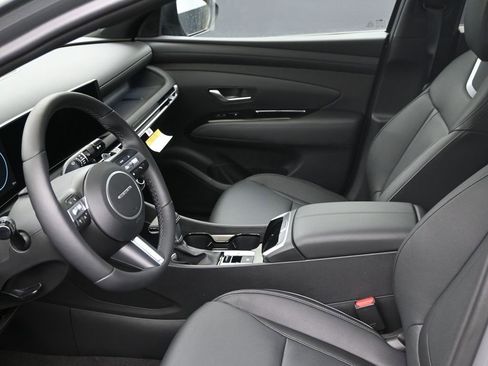 Certified 2025 Hyundai Santa Cruz Limited image 22