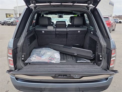 Used 2021 Land Rover Range Rover SV Autobiography Dynamic image 6