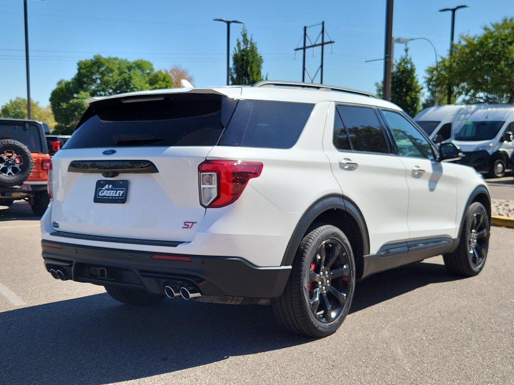 Used 2024 Ford Explorer ST w/ Equipment Group 401A AWD/4WD image 3