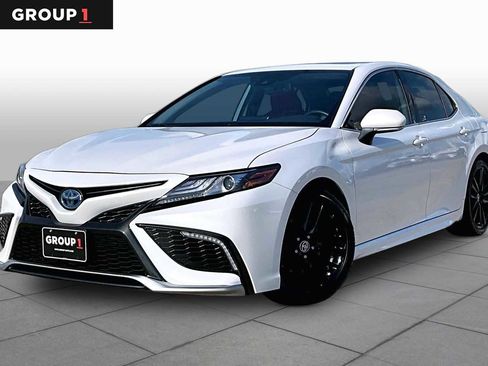 Used 2023 Toyota Camry XSE w/ Cold Weather Package FWD image 1