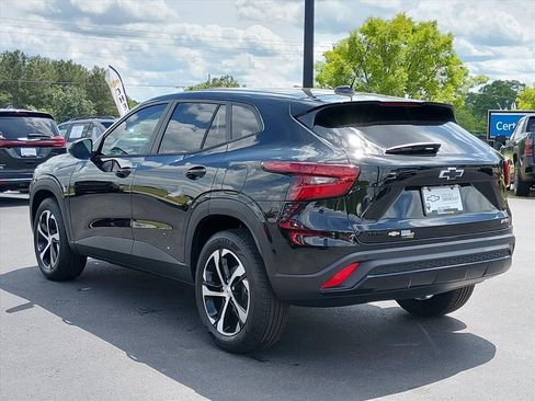 New 2026 Chevrolet Trax RS FWD image 5