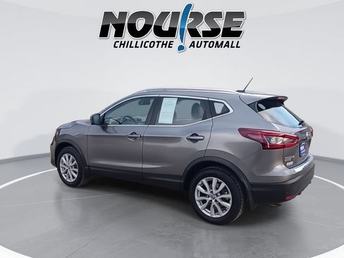 Used 2022 Nissan Rogue Sport SV w/ Technology Package image 6