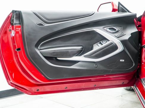 Used 2017 Chevrolet Camaro SS image 39