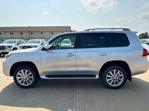 Used 2011 Lexus LX 570 4WD image 6