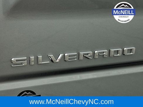 Used 2024 Chevrolet Silverado 1500 LT image 31