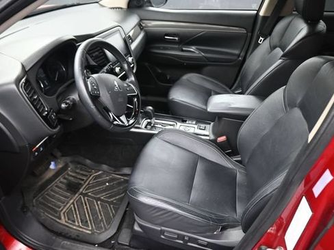 Used 2020 Mitsubishi Outlander SE AWD/4WD image 21