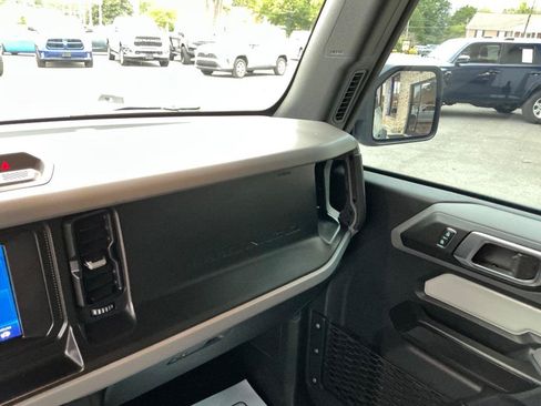 Used 2021 Ford Bronco Big Bend AWD/4WD image 17