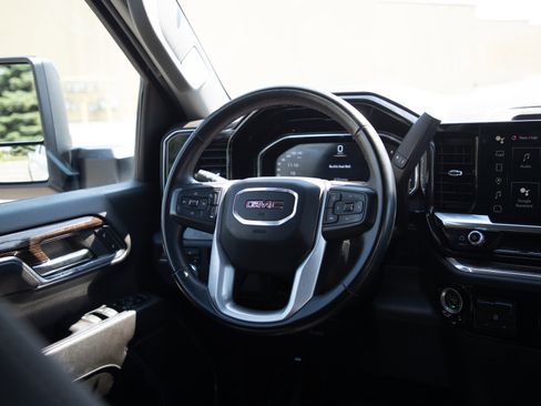 Used 2024 GMC Sierra 3500 SLE AWD/4WD image 14