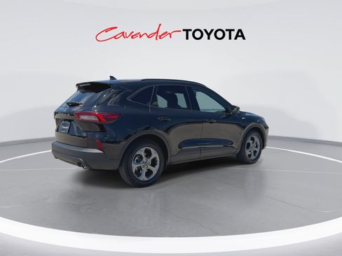 Used 2025 Ford Escape ST-Line FWD image 8