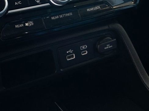 Used 2025 Honda Pilot EX-L image 28