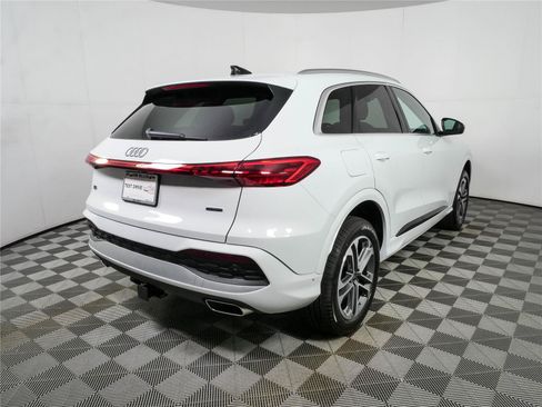 New 2026 Audi Q5 Premium AWD/4WD image 3