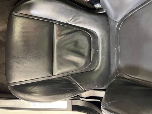 Used 2013 Jaguar XF 3.0 image 23