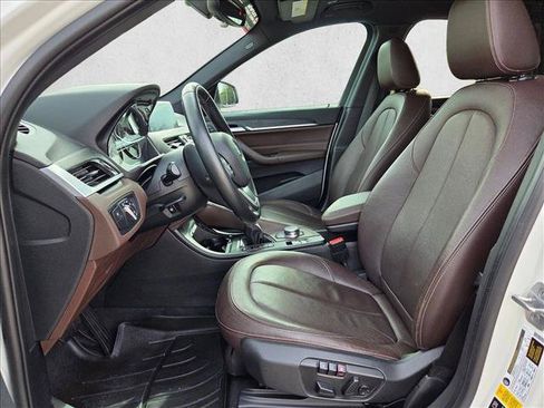 Used 2017 BMW X1 xDrive28i AWD/4WD image 24