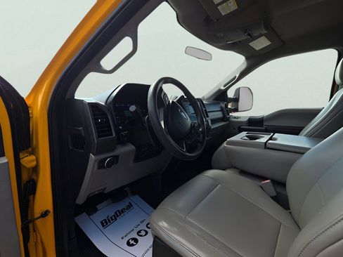 Used 2019 Ford F350 XL w/ Power Equipment Group image 10