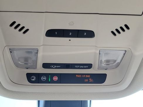 Certified 2024 Buick Enclave Essence FWD image 31