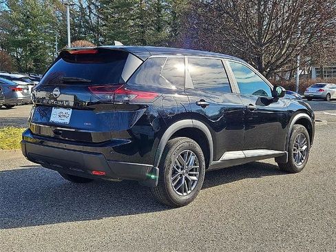 Certified 2025 Nissan Rogue S image 8