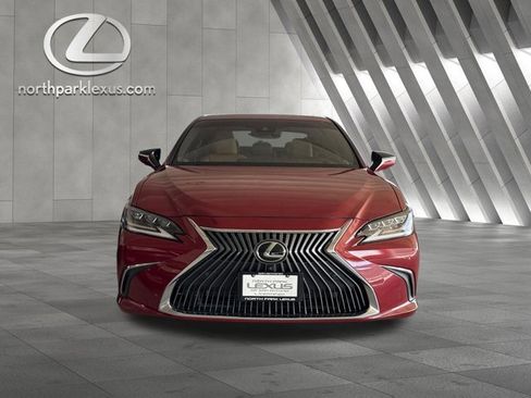 Used 2019 Lexus ES 300h w/ Accessory Package 2 FWD image 27