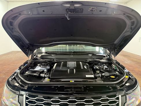 Used 2019 Land Rover Range Rover Supercharged AWD/4WD image 19