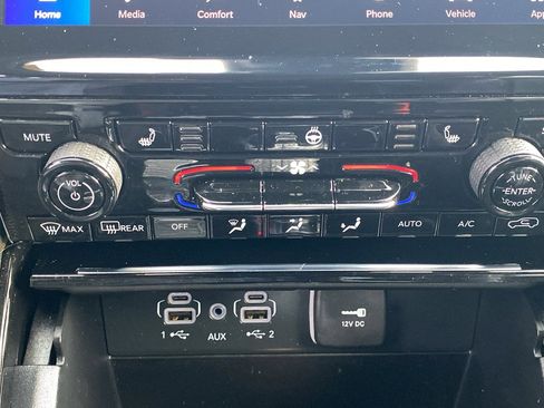 Certified 2023 Jeep Grand Cherokee L Limited image 15