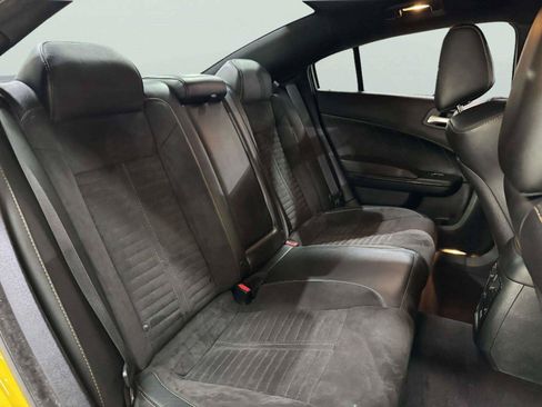 Used 2017 Dodge Charger R/T RWD image 28