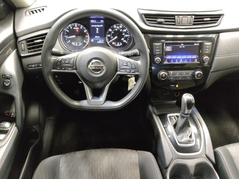 Used 2018 Nissan Rogue S FWD image 22
