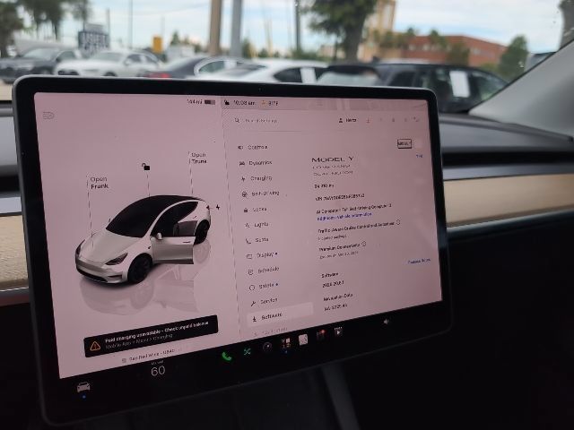 Used 2022 Tesla Model Y Long Range AWD/4WD image 12