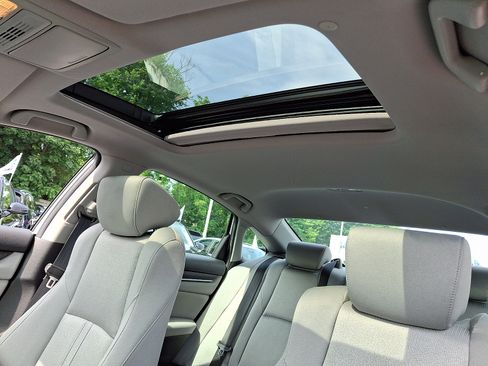 Certified 2020 Honda Accord EX image 13