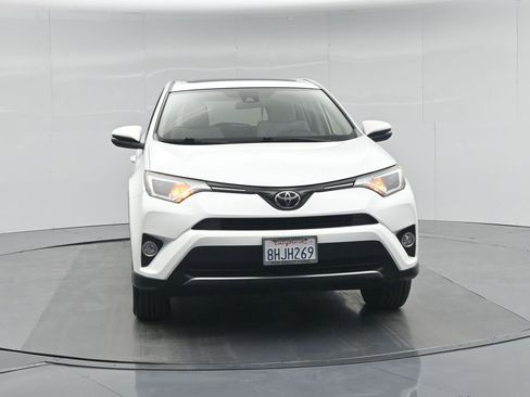 Used 2018 Toyota RAV4 XLE w/ Carpet Mat Package image 53