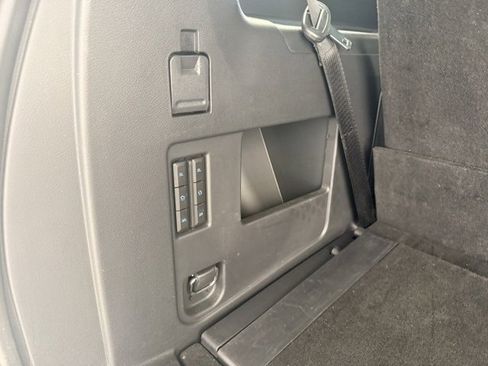 Used 2023 Ford Expedition Platinum image 10