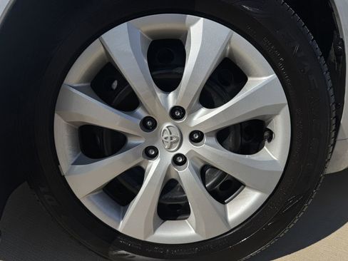 Used 2026 Toyota Corolla LE FWD image 17