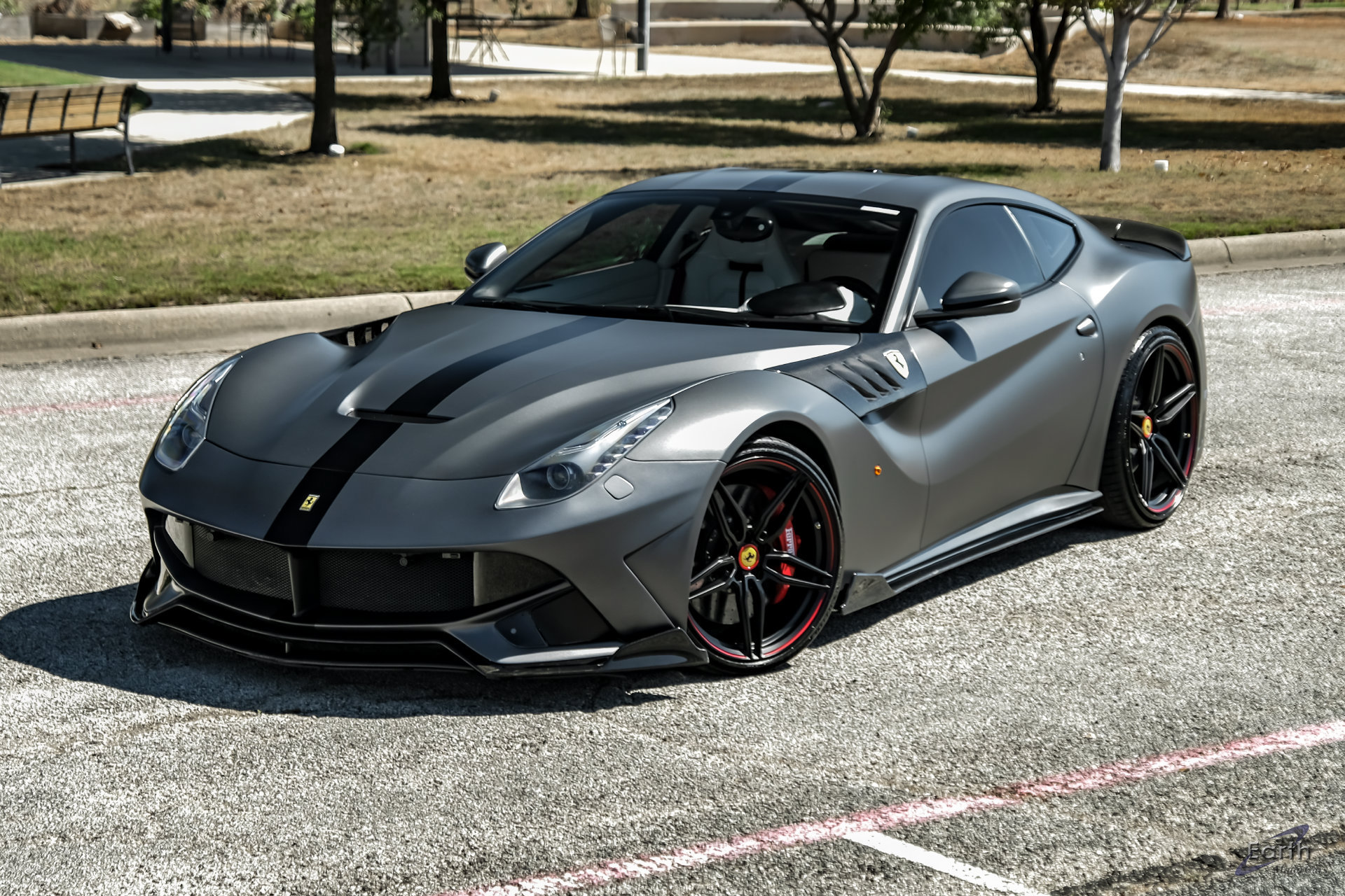 Used 2014 Ferrari F12 Berlinetta RWD image 6