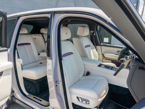 Used 2024 Rolls-Royce Cullinan Black Badge AWD/4WD image 53