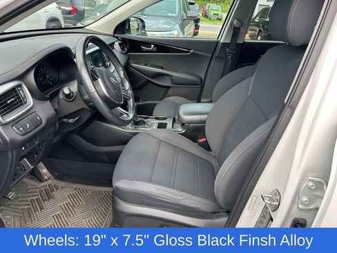 Used 2019 Kia Sorento S AWD/4WD image 9
