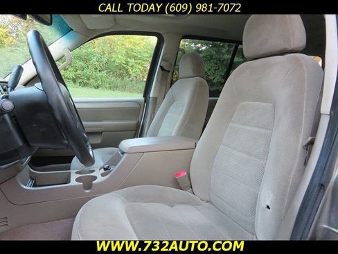 Used 2003 Ford Explorer XLT image 23