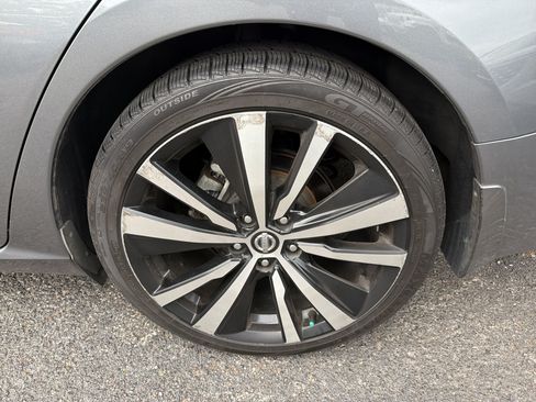 Used 2021 Nissan Altima 2.5 SR w/ SR Premium Package FWD image 7