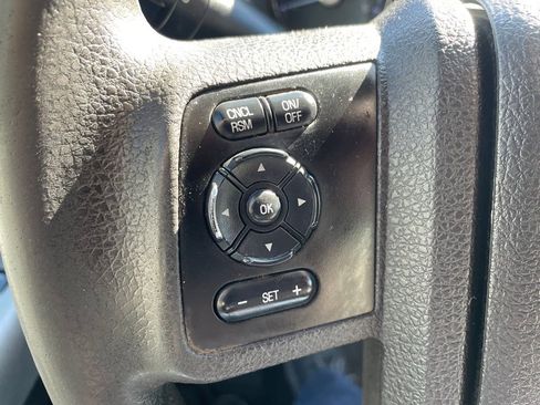 Used 2015 Ford F250 XLT w/ XLT Premium Package image 24