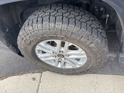 Used 2023 Toyota Sequoia SR5 w/ SR5 Premium Package AWD/4WD image 15