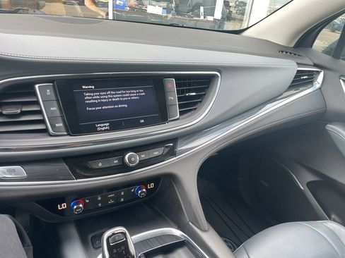 Used 2021 Buick Enclave Essence w/ Sound and Sites Package image 22