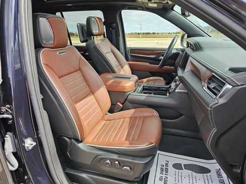 Used 2023 GMC Yukon Denali Ultimate w/ LPO, Floor Liner Package image 30