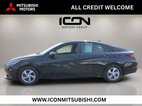 Used 2023 Hyundai Elantra SE FWD image 1