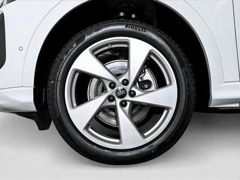 New 2025 Audi Q5 Premium Plus image 7