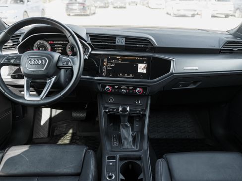 Used 2023 Audi Q3 2.0T Premium Plus w/ Premium Plus Package image 8