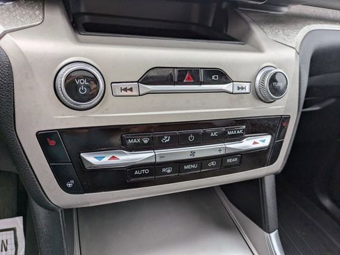 Used 2022 Ford Explorer Timberline w/ Timberline Technology Package image 17